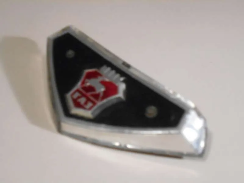 Kühleremblem Wolga GAZ 24